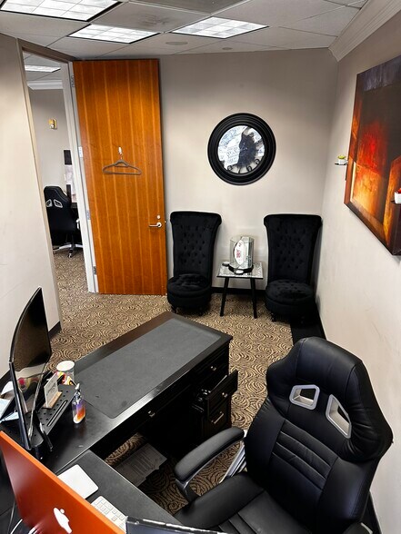More Photos Of 400 N Ashley Dr, Tampa Office For Lease