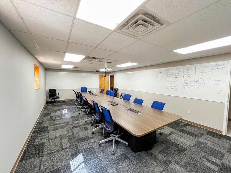 More Photos Of 906 S Highway 285, Pecos Warehouse For Sale