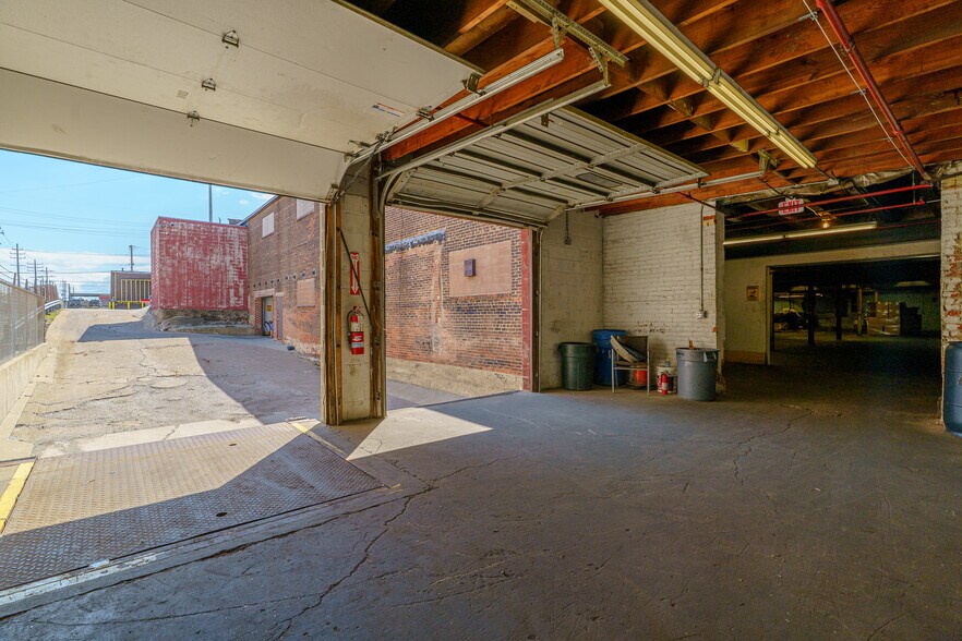 More Photos Of 2201-2235 W 110th St, Cleveland Warehouse For Lease