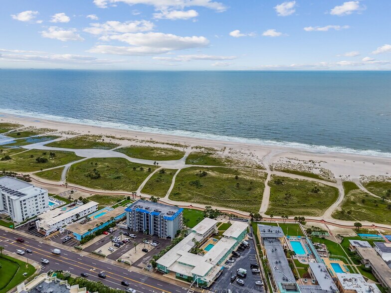 More Photos Of 11730 Gulf Blvd, Treasure Island Apartments For Sale