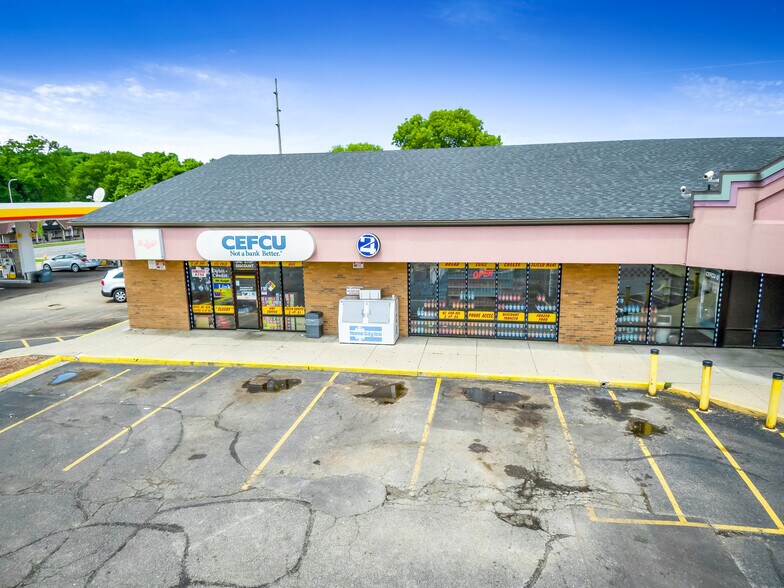 More Photos Of 200 MacArthur Hwy, Peoria Unknown For Lease