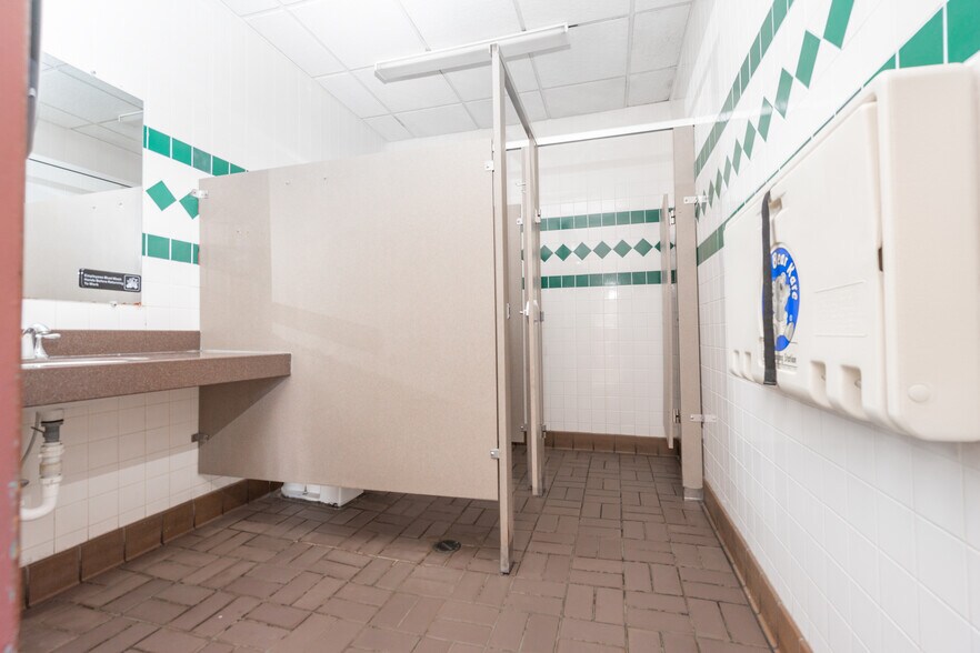 More Photos Of 3162 S Atlantic Ave, Daytona Beach Restaurant For Lease