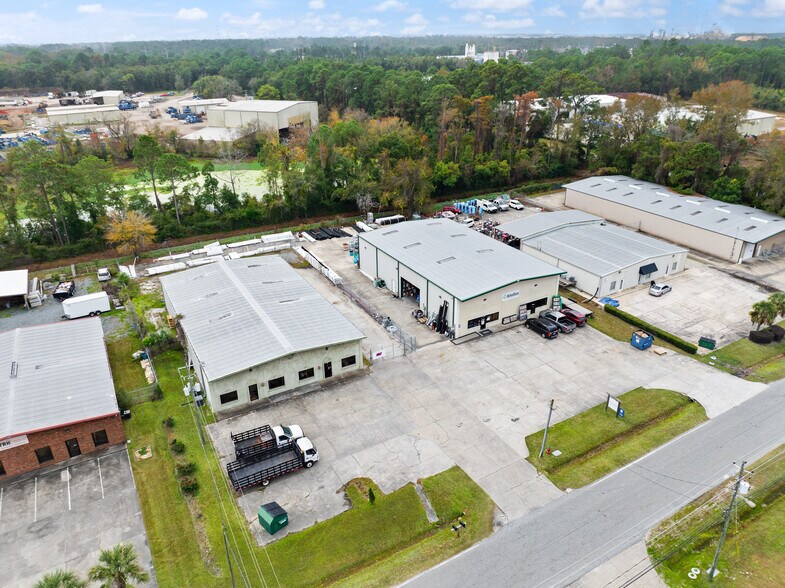 More Photos Of 114 Newman Dr, Brunswick Warehouse For Sale