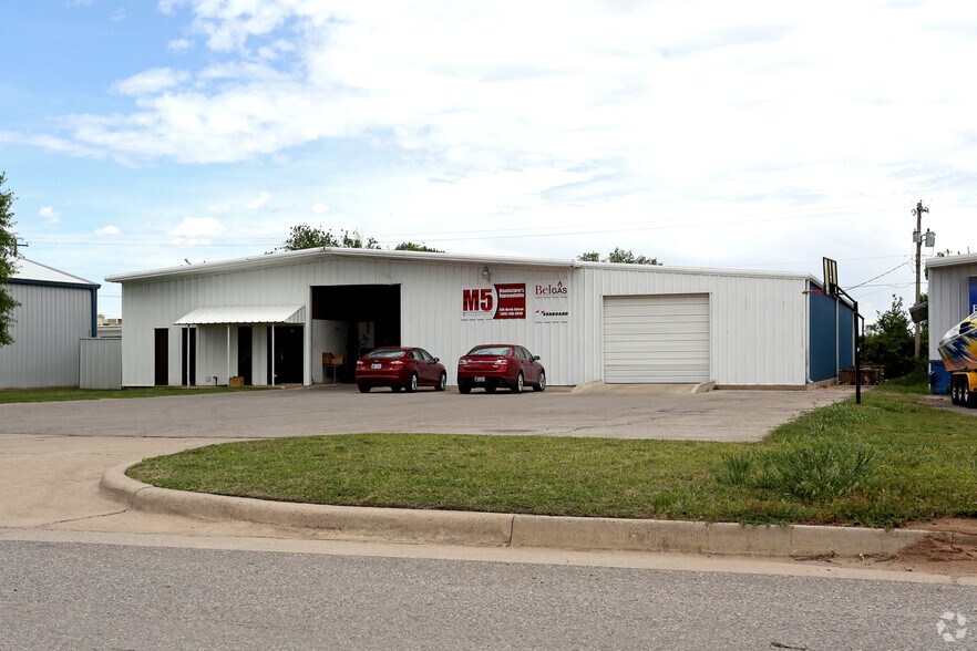 Primary Photo Of 200 N Falcon Dr, Oklahoma City Manufacturing For Lease