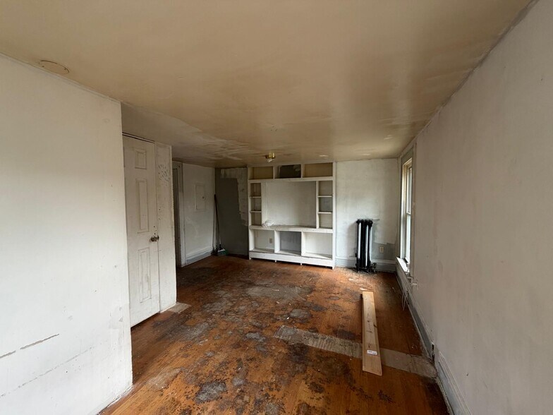 More Photos Of 114 Elm Street, Cortland Storefront Retail Residential For Sale