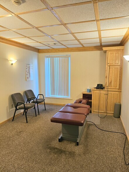 More Photos Of 662 New Castle Rd, Butler Office For Sale