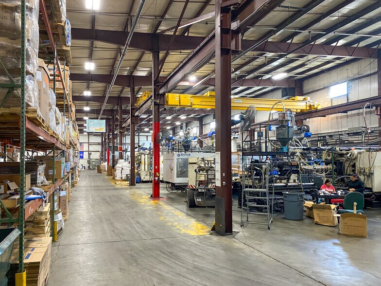 More Photos Of 101 Juneau & 301 2nd St, Elroy Industrial For Sale