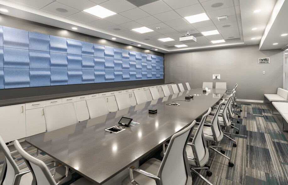 More Photos Of 2002 Ultimate Way, Weston Office For Lease