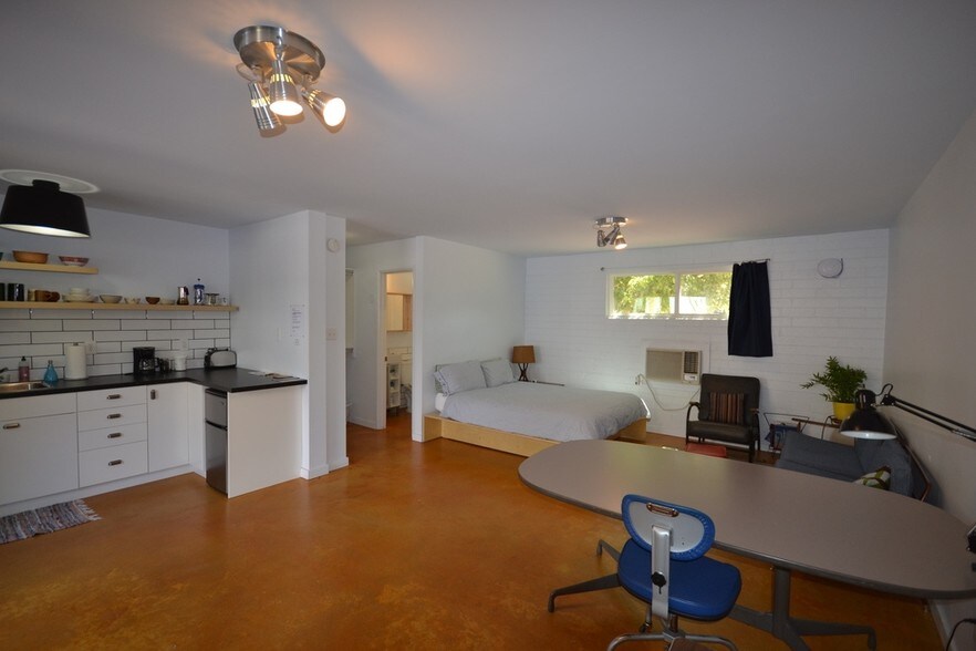 More Photos Of 821 N 3rd St, Phoenix Apartments For Sale