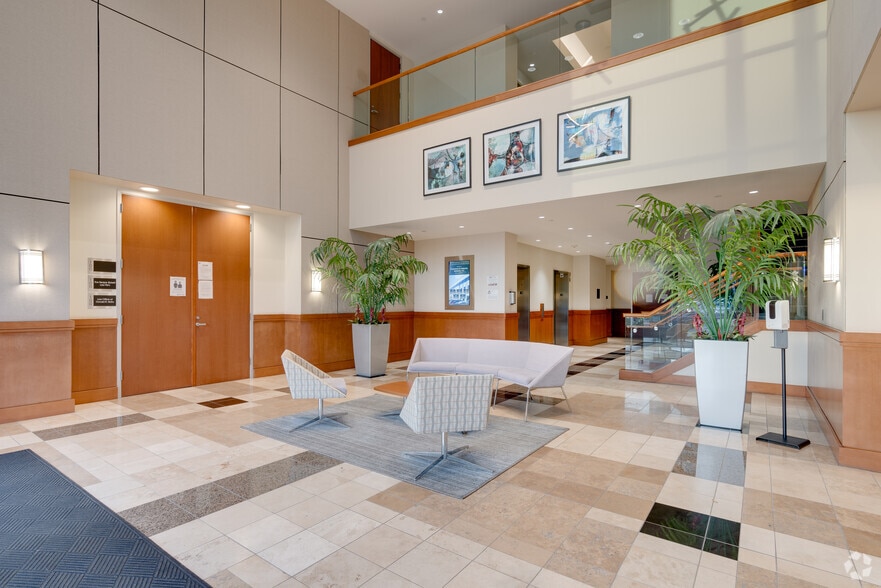 More Photos Of 25152 Springfield Ct, Valencia Unknown For Lease