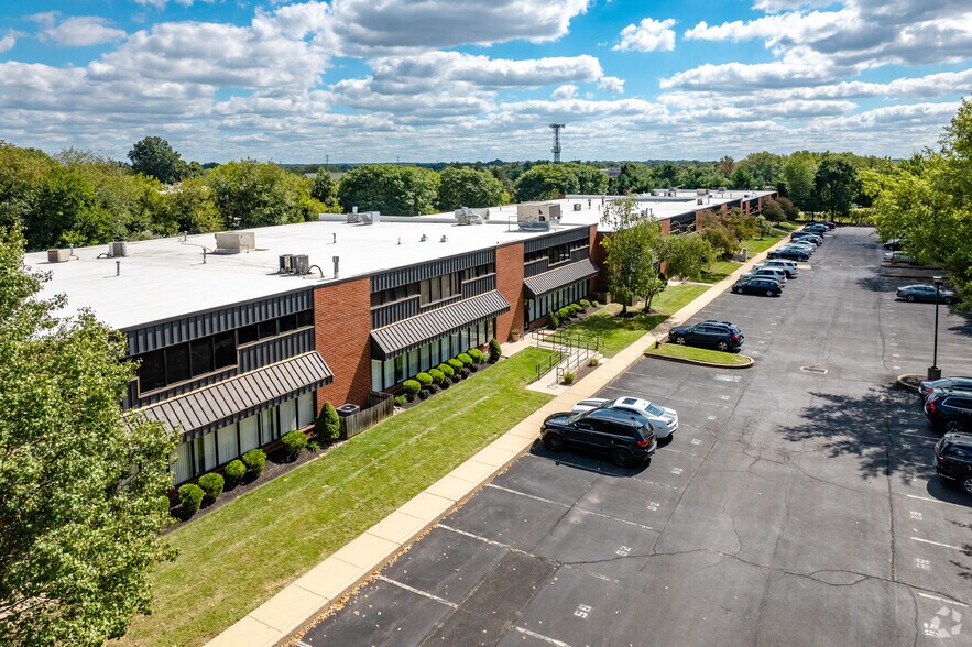 More Photos Of 54-98 Walker Ln, Newtown Research And Development For Lease