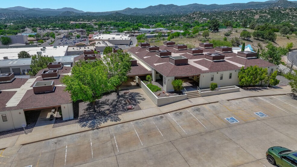 More Photos Of 919 12th Pl, Prescott Medical For Sale