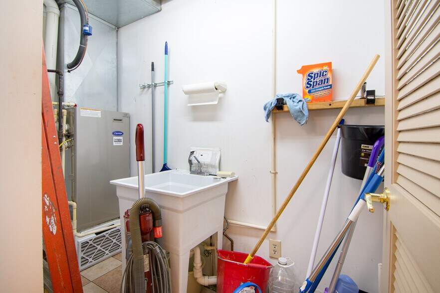 More Photos Of 500 N Pike Rd, Sarver Office Residential For Sale