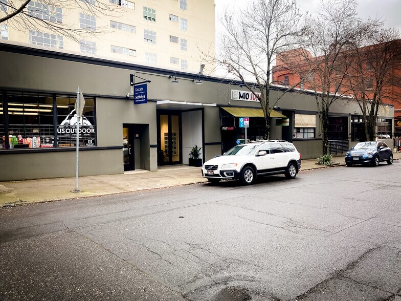 More Photos Of 600 NW 14th Ave, Portland Loft Creative Space For Lease