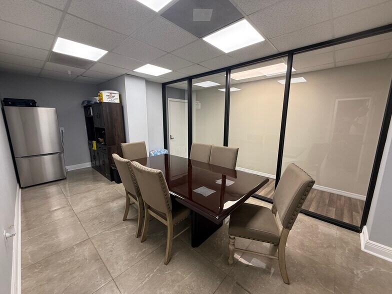 More Photos Of 11300 Space Blvd, Orlando Unknown For Lease