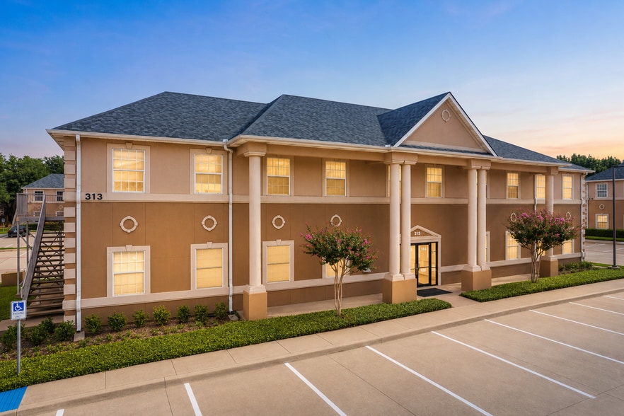 More Photos Of 305 S Jupiter Rd, Allen Office For Lease