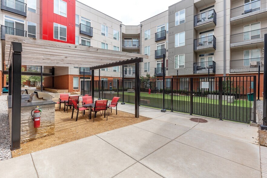 More Photos Of 801 NW 10th St, Oklahoma City Apartments For Lease