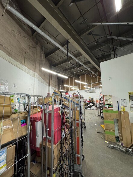 More Photos Of 3776 L St, Philadelphia Unknown For Lease