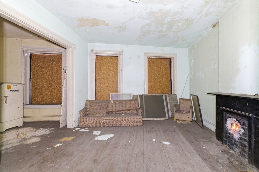 More Photos Of 1081-1087 Mt Vernon ave, Columbus Flex For Sale