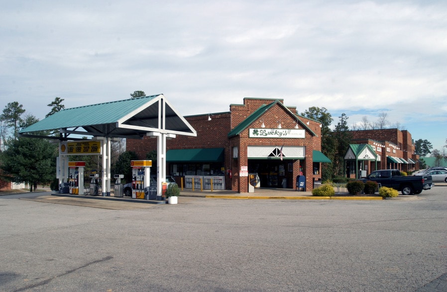 More Photos Of 14722-14742 Village Square Pl, Midlothian Storefront For Lease