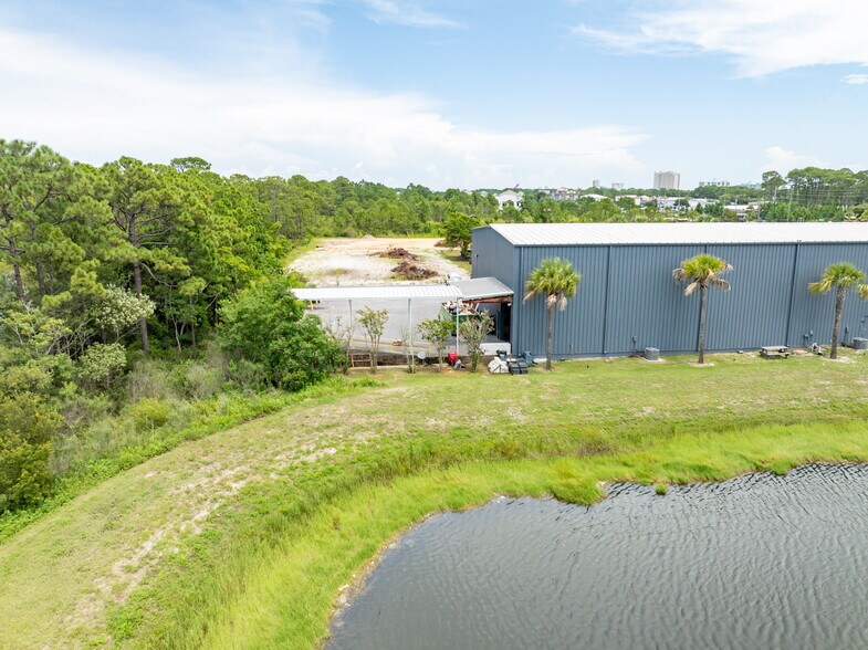 More Photos Of 12870 US Hwy 98, Miramar Beach Showroom For Sale