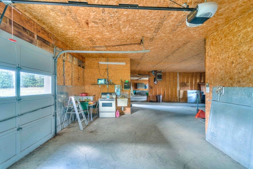 More Photos Of 3233 Page Ave, Jackson Garden Center For Sale