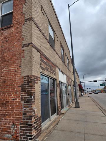 109 W 1st St  