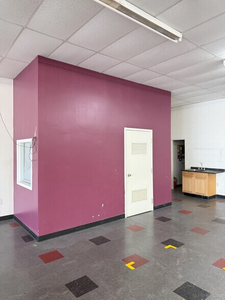 More Photos Of 1131 W Alexis Rd, Toledo Freestanding For Lease