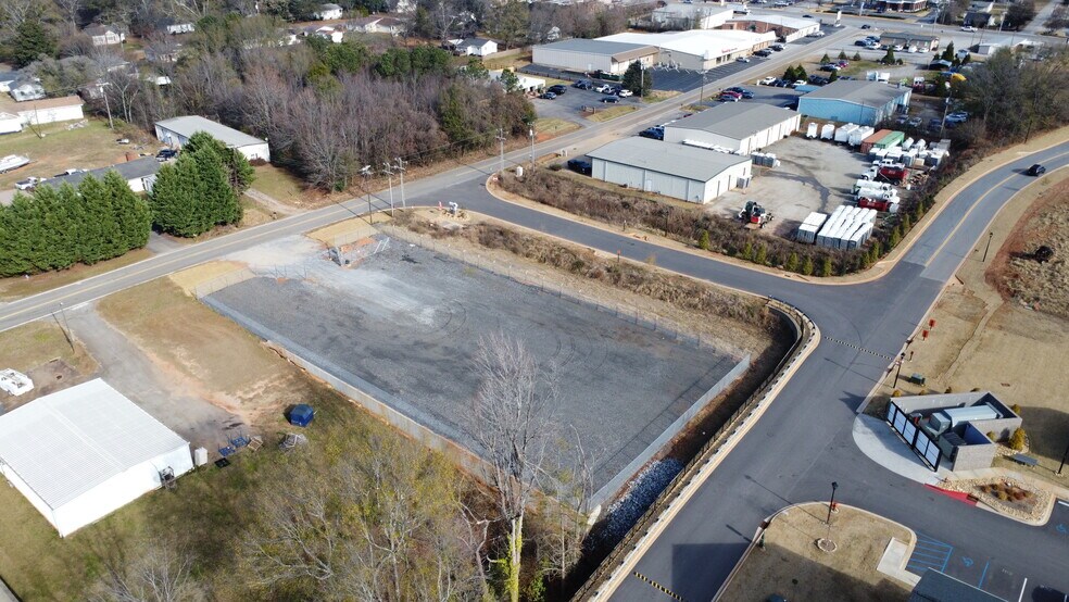 More Photos Of 201 Giles Dr, Boiling Springs Land For Lease