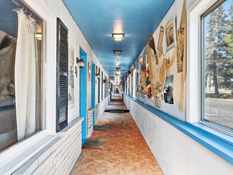 More Photos Of 1024 S I 75 Business Loop, Grayling Hotel For Sale