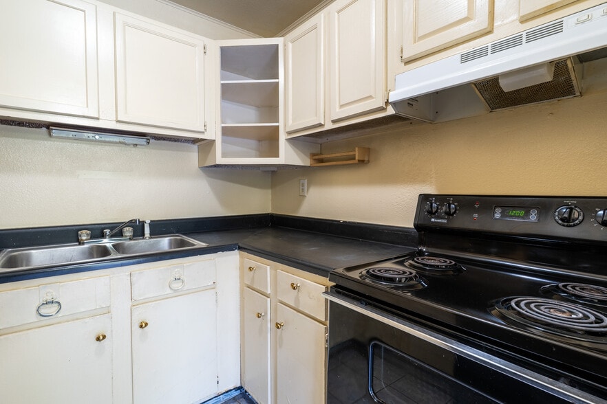 More Photos Of 1630 S 2nd St, Louisville Apartments For Sale