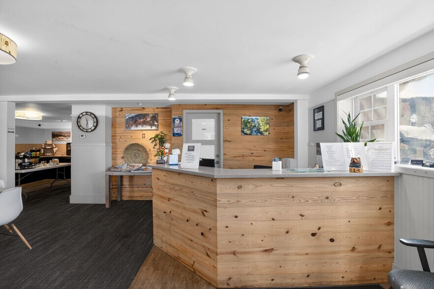 More Photos Of 220 Midland Ave, Basalt Hotel For Sale