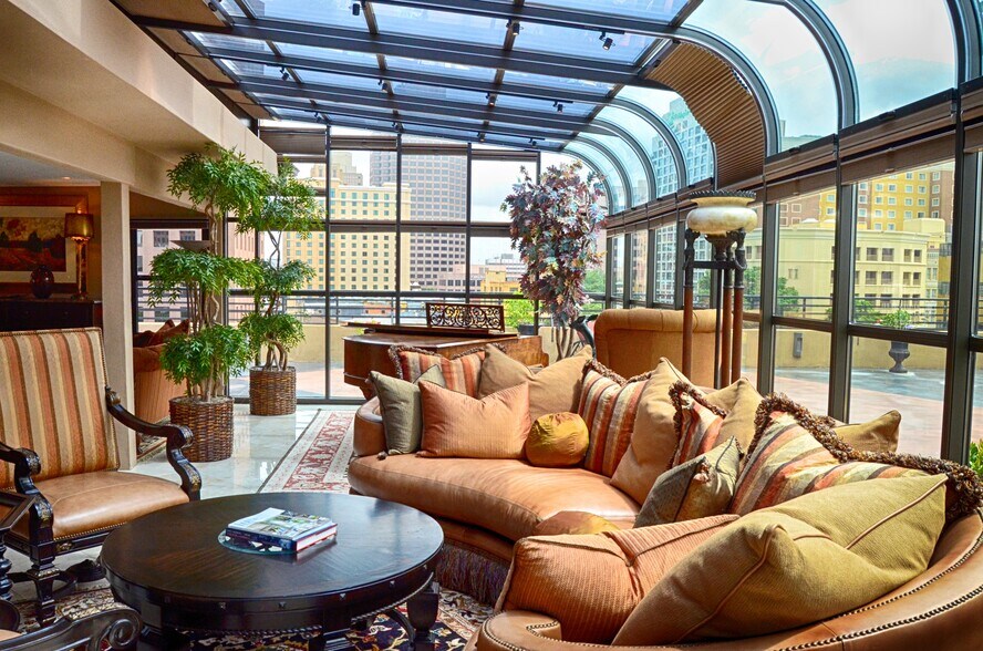 More Photos Of 126 E Main Plz, San Antonio Apartments For Sale