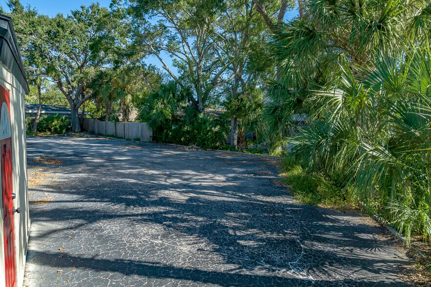 More Photos Of 219 Betty Ln, Clearwater Office Residential For Sale