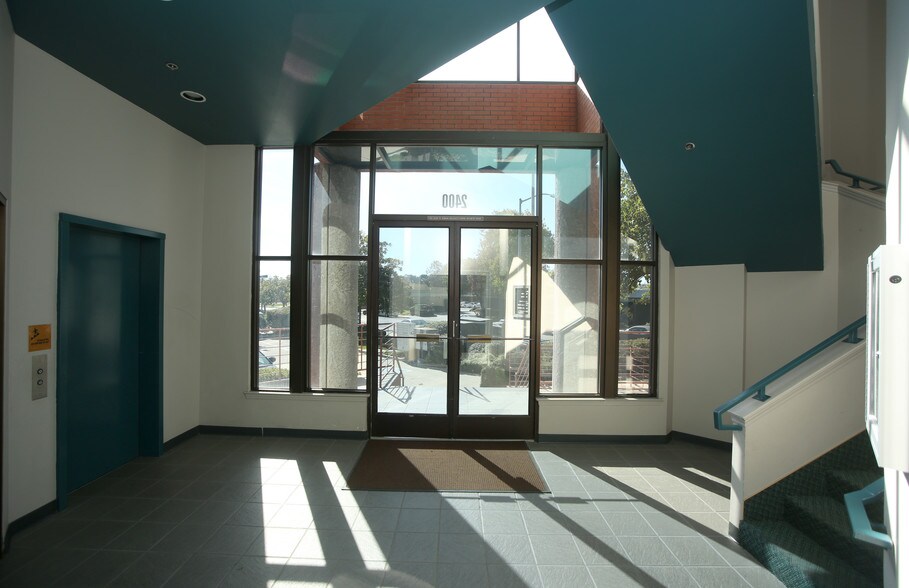 More Photos Of 2400 Professional Pky, Santa Maria Office Residential For Lease