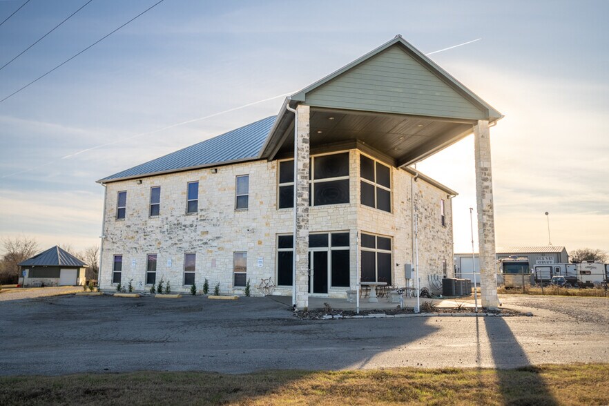 More Photos Of 8475 County Road 156, Kaufman Office For Sale