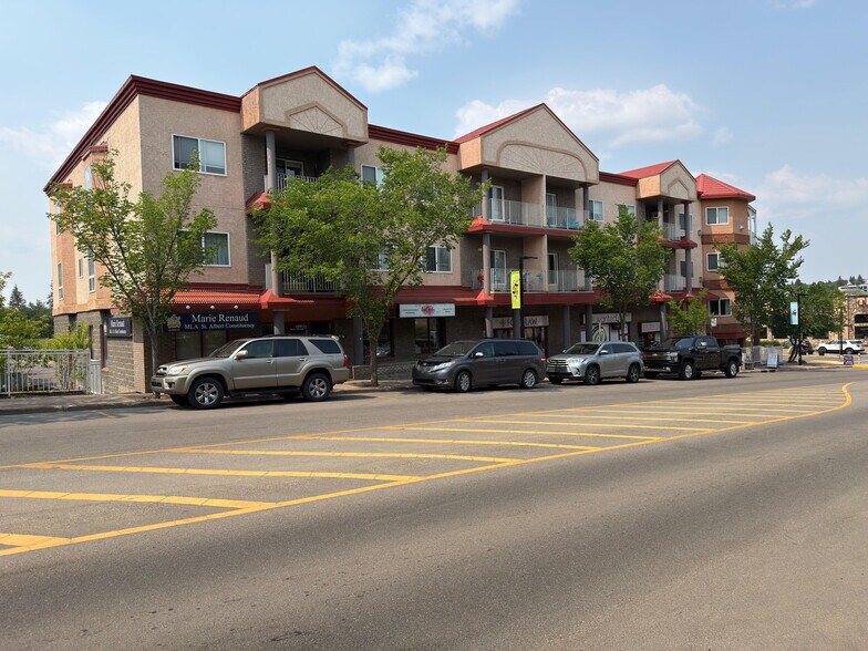More Photos Of St Thomas St, St. Albert Apartments For Sale