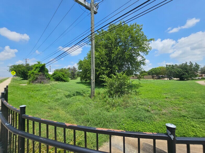 More Photos Of 100 Rex Kerwin Ct, Pflugerville Land For Sale