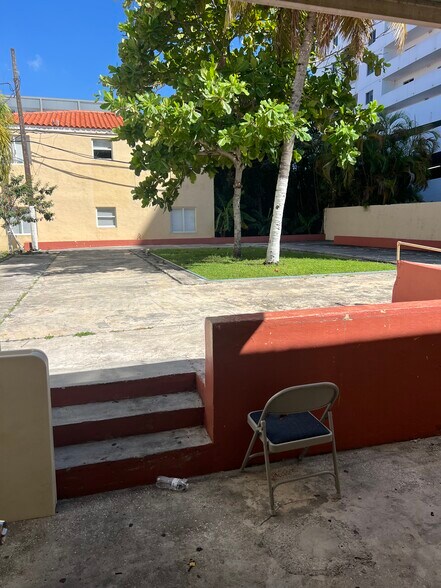 More Photos Of 627-637 W Flagler St, Miami Hotel For Sale