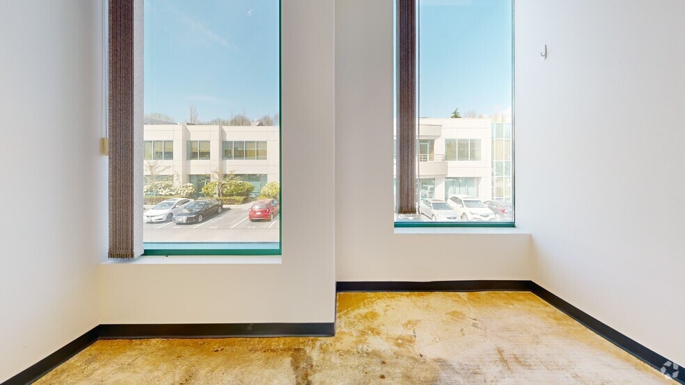More Photos Of 13353 Commerce Pky, Richmond Office For Lease