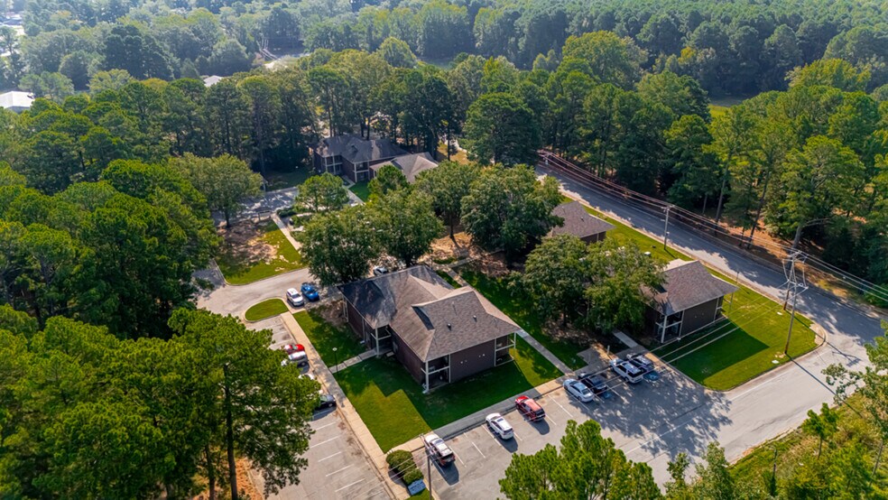 Primary Photo Of 1810 Bishop Rd, Bryant Apartments For Sale