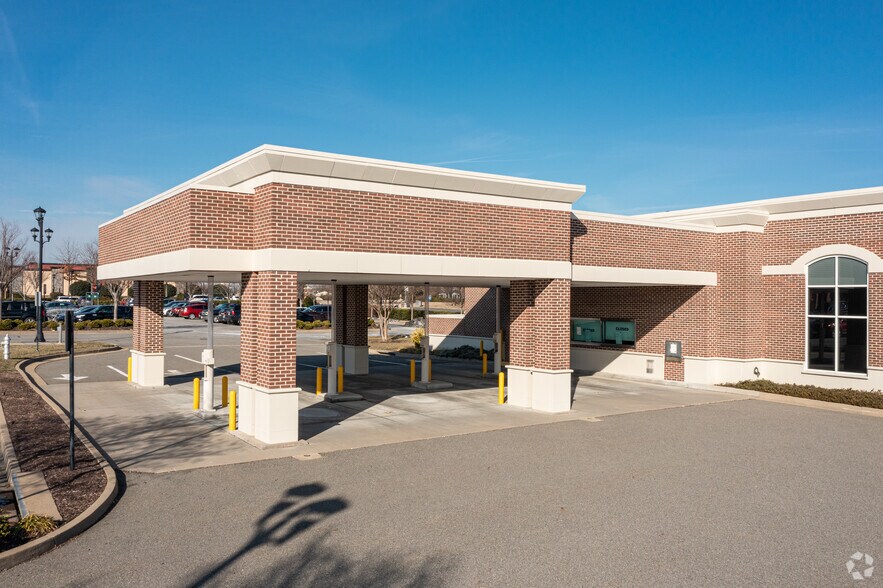 More Photos Of 11275 W Broad St, Glen Allen Unknown For Lease