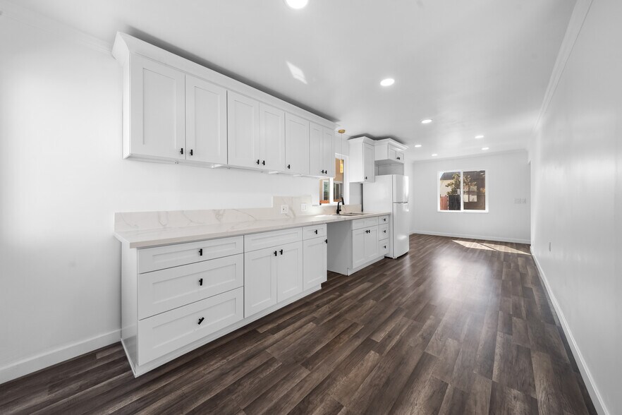 More Photos Of 3515 W Commonwealth, Fullerton Multifamily For Sale