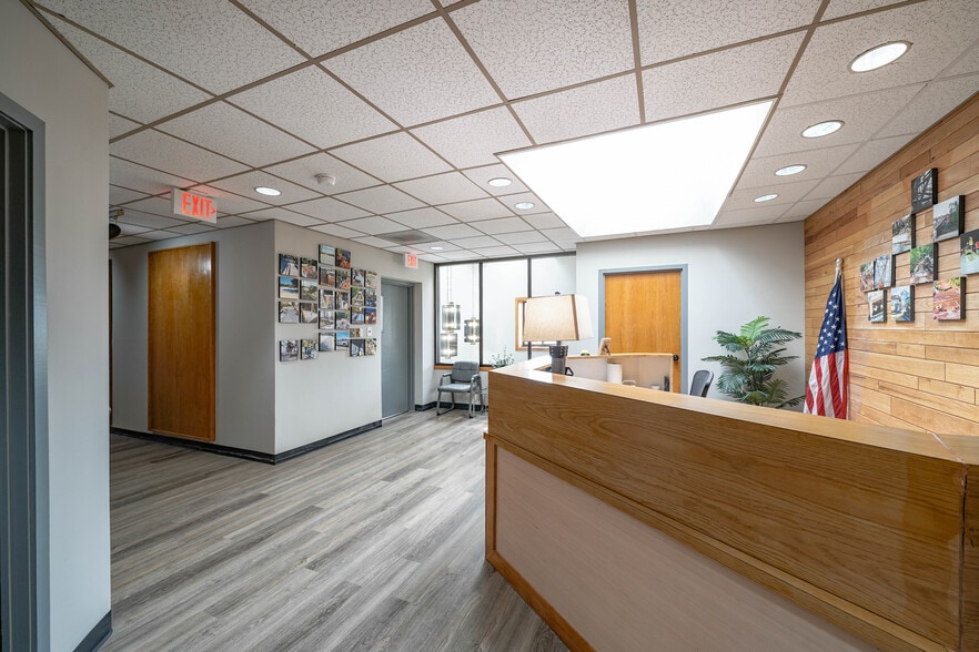 More Photos Of 8023 Malcolm Rd, Clinton Medical For Lease