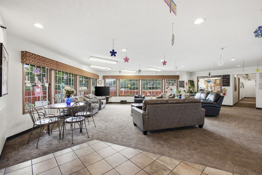 More Photos Of 437 Jefferson Rd, Fremont Shelter For Sale