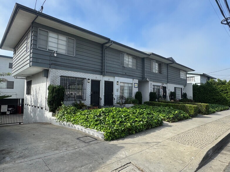 More Photos Of 212 W Plymouth St, Inglewood Apartments For Sale