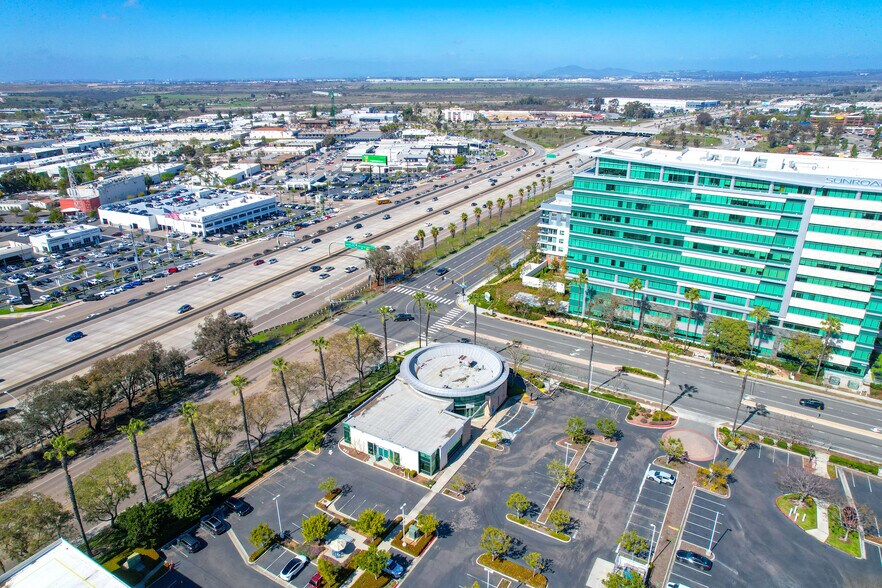 More Photos Of 8623 Spectrum Center Blvd, San Diego Freestanding For Sale