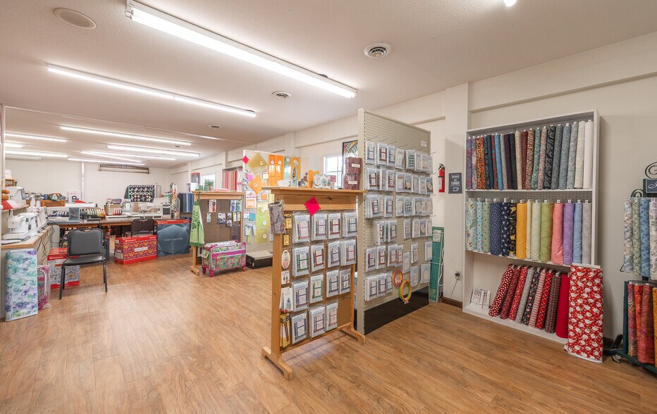More Photos Of 404 MO-72, Rolla General Retail For Sale
