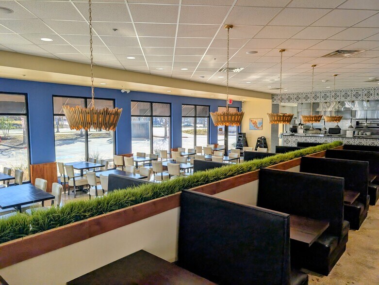 More Photos Of 5204 Colleyville Blvd, Colleyville Restaurant For Lease