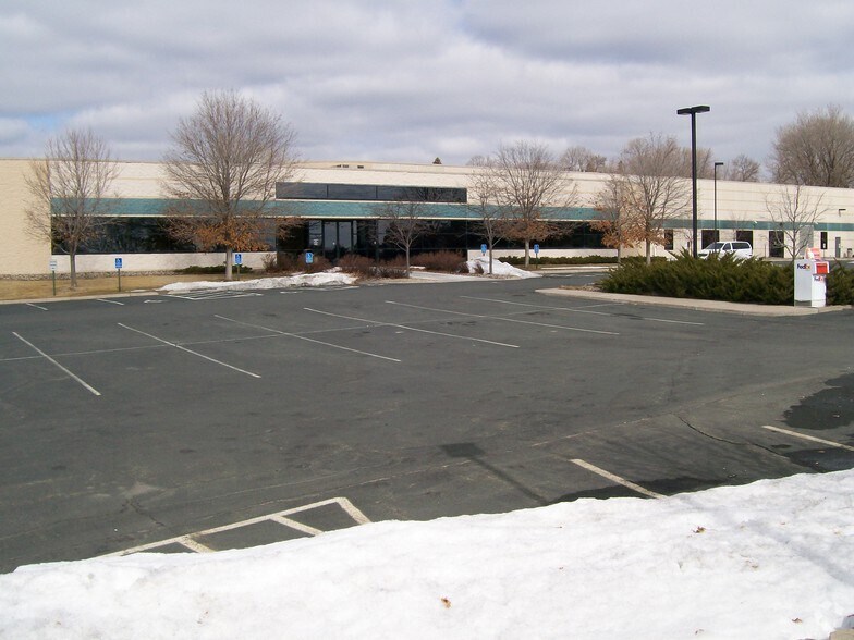 More Photos Of 1395 Commerce Dr, Eagan Office For Sale
